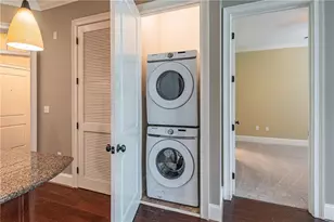 3635 E Paces Circle NE, Atlanta, GA 30326 - Photo 9