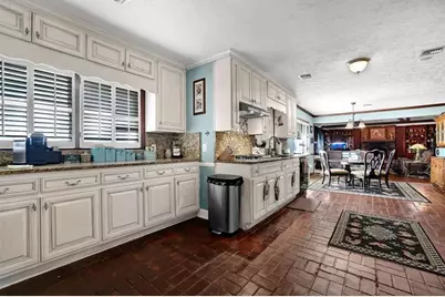 [Address not provided], Gainesville, GA 30506 - Photo 9