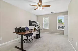 1074 Wash Lee Dr SW, Lilburn, GA 30047 - Photo 11