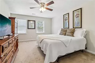 1074 Wash Lee Dr SW, Lilburn, GA 30047 - Photo 15