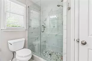 1074 Wash Lee Dr SW, Lilburn, GA 30047 - Photo 17