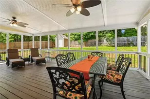 1074 Wash Lee Dr SW, Lilburn, GA 30047 - Photo 25