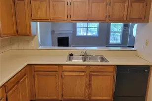 1060 Hillsborough Chase NW, Kennesaw, GA 30144 - Photo 7