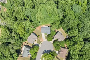 1000 Island Bluff Ln, Buford, GA 30518 - Photo 23