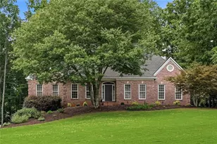 1095 Laurian Park Dr, Roswell, GA 30075 - Photo 1