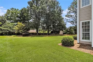 1900 Green Oak Circle, Lawrenceville, GA 30043 - Photo 5
