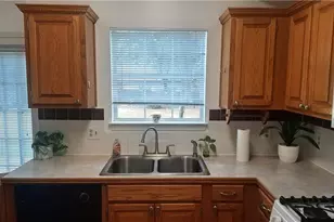 1900 Green Oak Circle, Lawrenceville, GA 30043 - Photo 15