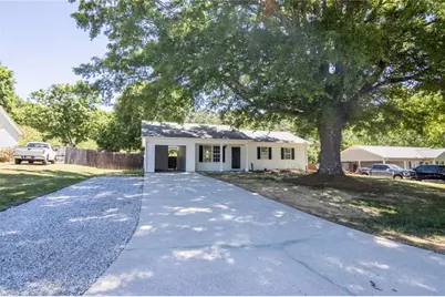 5933 Fieldstone Court, Clermont, GA 30527 - Photo 1
