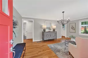 1898 Dyer Cir, Chamblee, GA 30341 - Photo 3