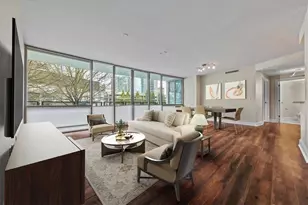 700 Park Regency Pl NE, Atlanta, GA 30326 - Photo 1