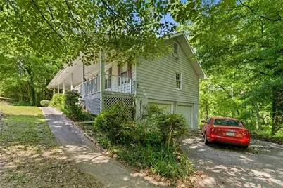 2727 Berry Court, Marietta, GA 30066 - Photo 3