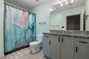 250 Pharr Rd NE, Atlanta, GA 30305 - Photo 11