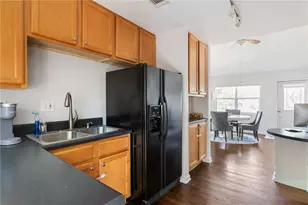 1530 Stone Gate Ln SE, Atlanta, GA 30317 - Photo 9