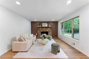 3184 Creek Dr, Marietta, GA 30062 - Photo 5