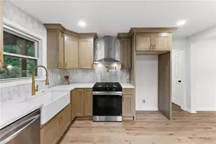 3184 Creek Dr, Marietta, GA 30062 - Photo 13
