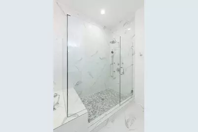 1099 Briar Cove Circle, Atlanta, GA 30329 - Photo 21