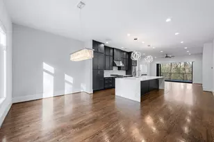 1099 Briar Cove Cir, Atlanta, GA 30329 - Photo 9