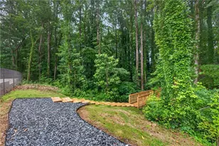 6383 Towhee Way, Morrow, GA 30260 - Photo 9