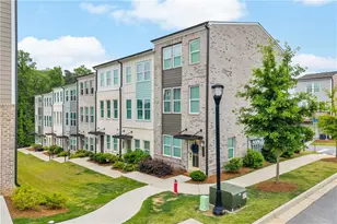2651 Strm Ter NW, Atlanta, GA 30318 - Photo 3