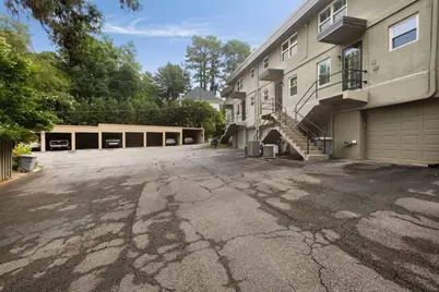 4060 Haverhill Drive #D, Atlanta, GA 30342 - Photo 23