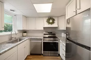 4060 Haverhill Dr, Atlanta, GA 30342 - Photo 13