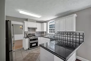 415 Madison Chase Dr, Lawrenceville, GA 30062 - Photo 17