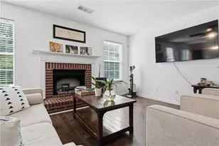 562 Brewer Dr, Locust Grove, GA 30248 - Photo 5