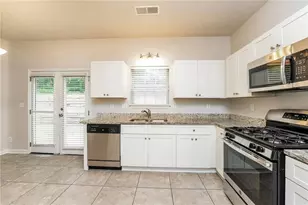 827 Shadow Lake Dr, Lithonia, GA 30058 - Photo 23
