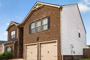 135 Twin Lakes Dr, Covington, GA 30016 - Photo 3