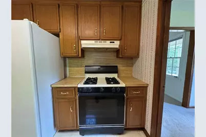 5604 Meadowood Drive, Acworth, GA 30102 - Photo 9