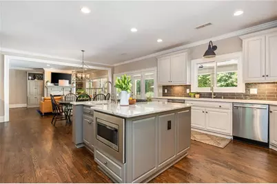 1025 Stonegate Court, Roswell, GA 30075 - Photo 31