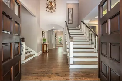 1025 Stonegate Court, Roswell, GA 30075 - Photo 5