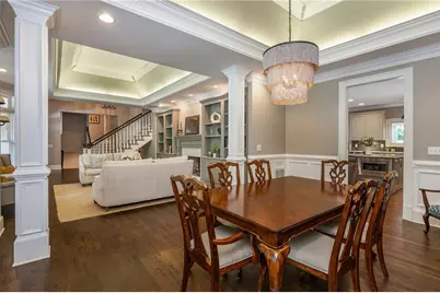 1025 Stonegate Court, Roswell, GA 30075 - Photo 11