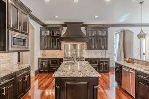 730 Glenairy Dr, Sandy Springs, GA 30328 - Photo 43