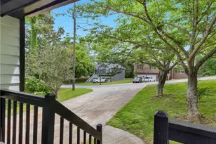 225 Hampton Dr, Dallas, GA 30132 - Photo 3