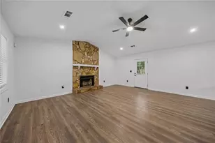 627 Ridge Ave, Stone Mountain, GA 30083 - Photo 7