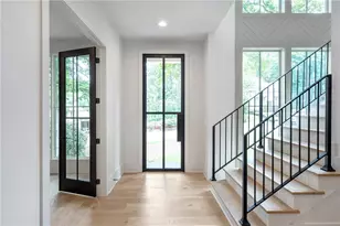 485 Read Ln, Atlanta, GA 30328 - Photo 5