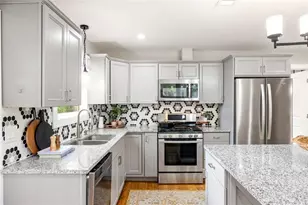 3162 Bluebird Ln, Decatur, GA 30032 - Photo 3