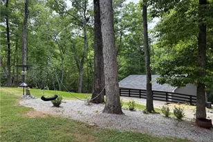 312 Aurum Hill Dr, Cleveland, GA 30528 - Photo 33