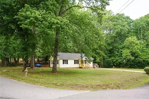11 Mountainside Dr E, Dawsonville, GA 30534 - Photo 3