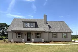 1140 Madison Hills Dr, Madison, GA 30650 - Photo 1
