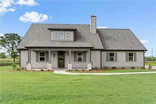 1140 Madison Hills Dr, Madison, GA 30650 - Photo 1