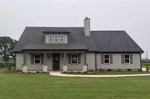 1140 Madison Hills Dr, Madison, GA 30650 - Photo 1