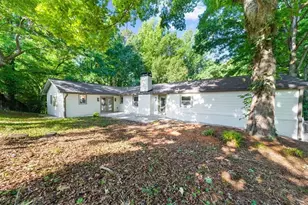 1661 Oak Ridge Cir SW, Stone Mountain, GA 30087 - Photo 25