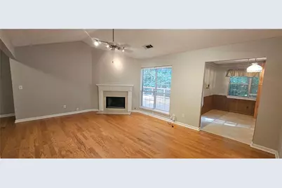 210 Radner Run, Lawrenceville, GA 30043 - Photo 9
