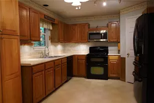 210 Radner Run, Lawrenceville, GA 30043 - Photo 11