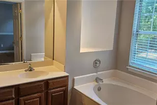 210 Radner Run, Lawrenceville, GA 30043 - Photo 15