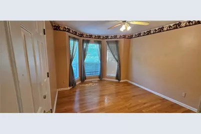 210 Radner Run, Lawrenceville, GA 30043 - Photo 17