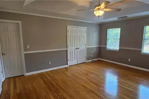 210 Radner Run, Lawrenceville, GA 30043 - Photo 13