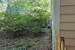 210 Radner Run, Lawrenceville, GA 30043 - Photo 35
